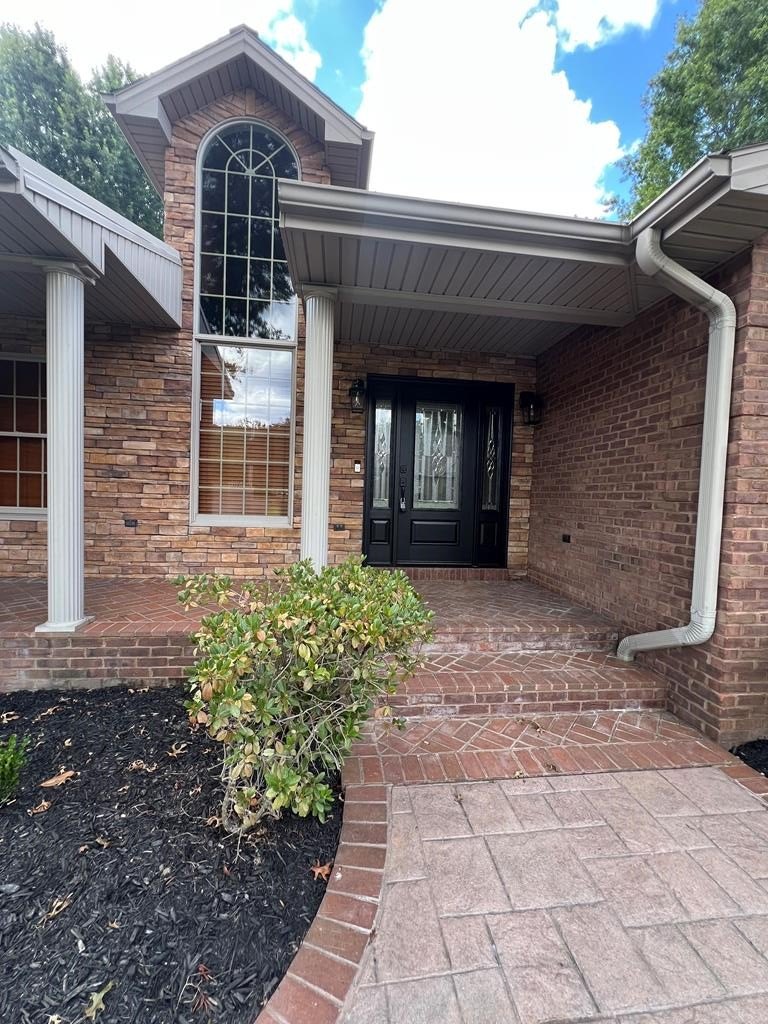 Pikeville, Kentucky, 41501, United States, 4 Bedrooms Bedrooms, ,5 BathroomsBathrooms,Residential,For Sale,1916464