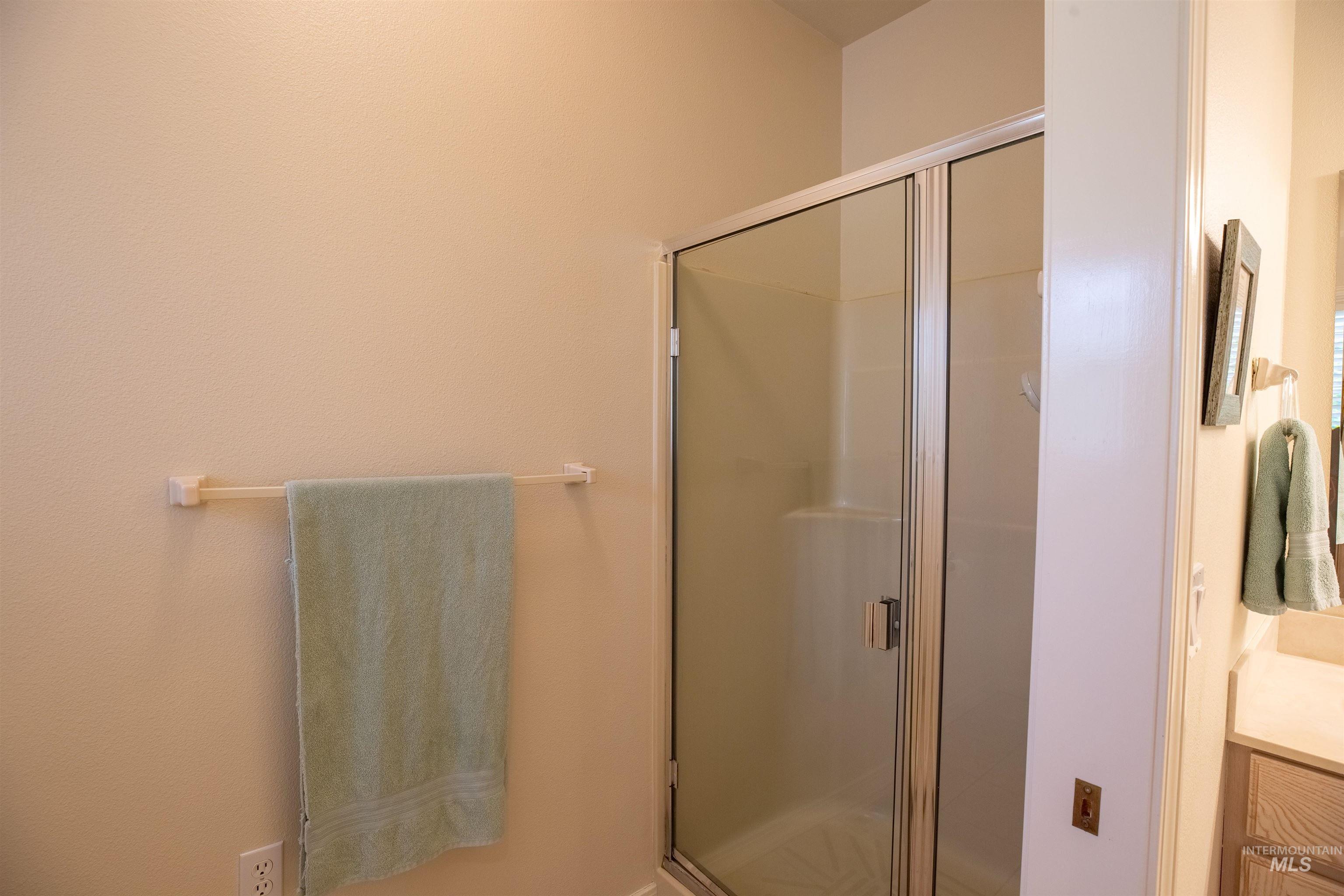 Meridian, Idaho, 83646, United States, 2 Bedrooms Bedrooms, ,Residential,For Sale,1889907