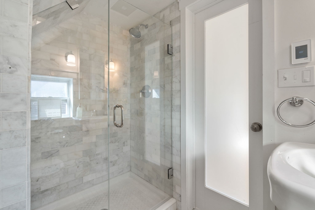 Somerville, Massachusetts, 02145, United States, 5 Bedrooms Bedrooms, ,3 BathroomsBathrooms,Residential,For Sale,1818195