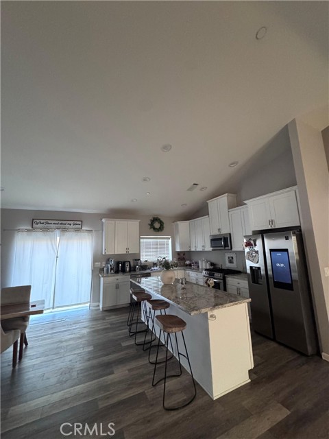 Hesperia, California, 92345, United States, 4 Bedrooms Bedrooms, ,3 BathroomsBathrooms,Residential,For Sale,1983476