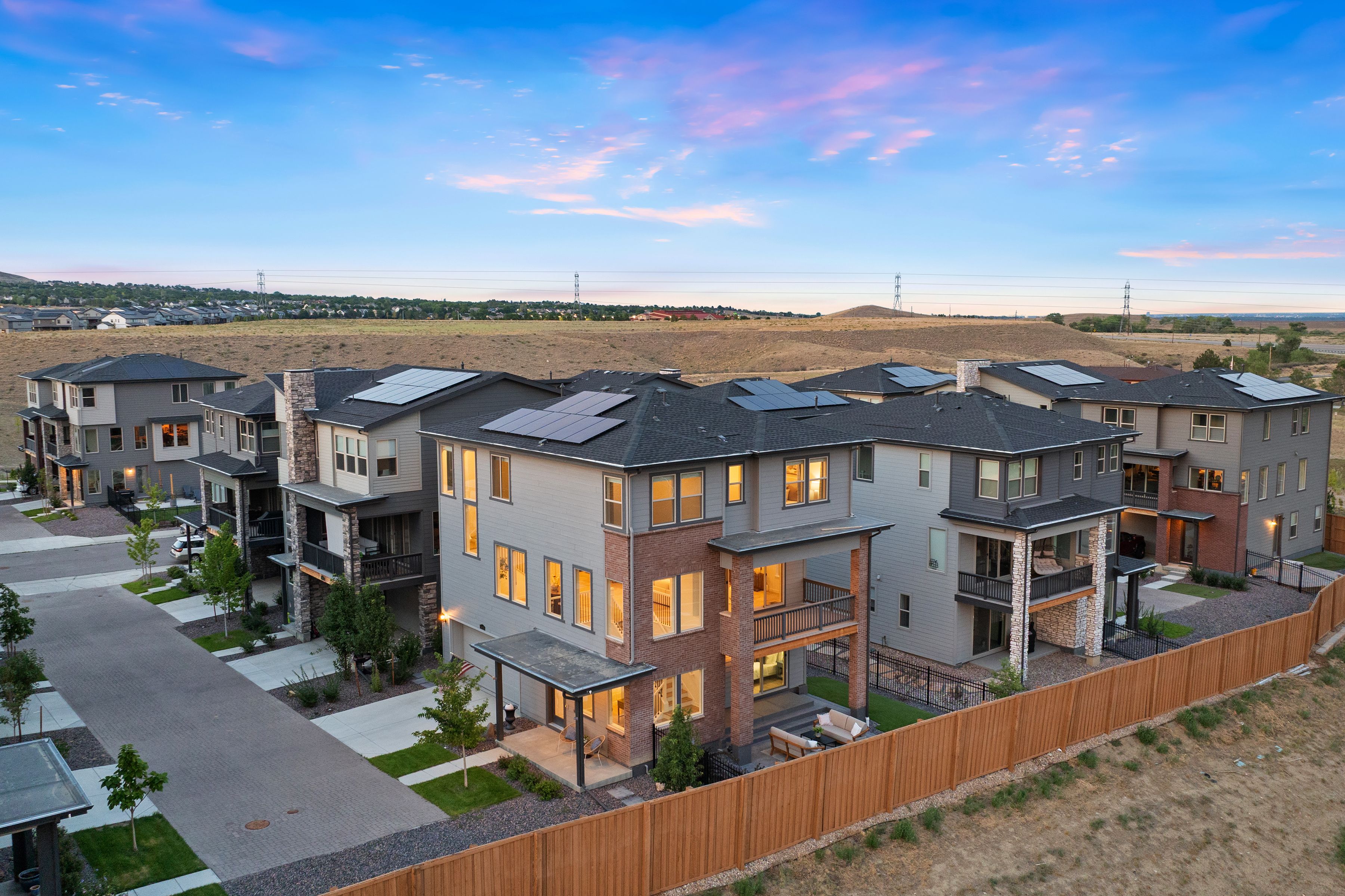  Elevated Colorado Living with 180° Mountain & Reservoir Views - 物件實景