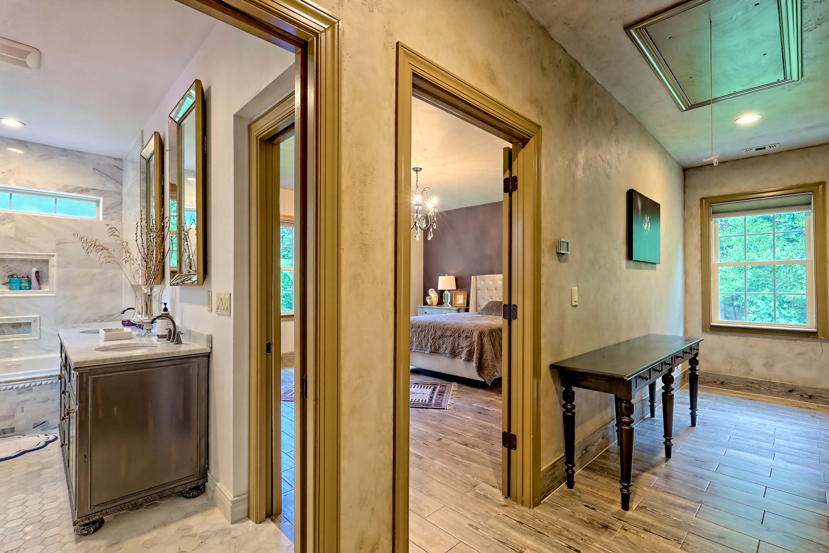  Tuscan Villa in Northeast Georgia Mountains - 物件實景