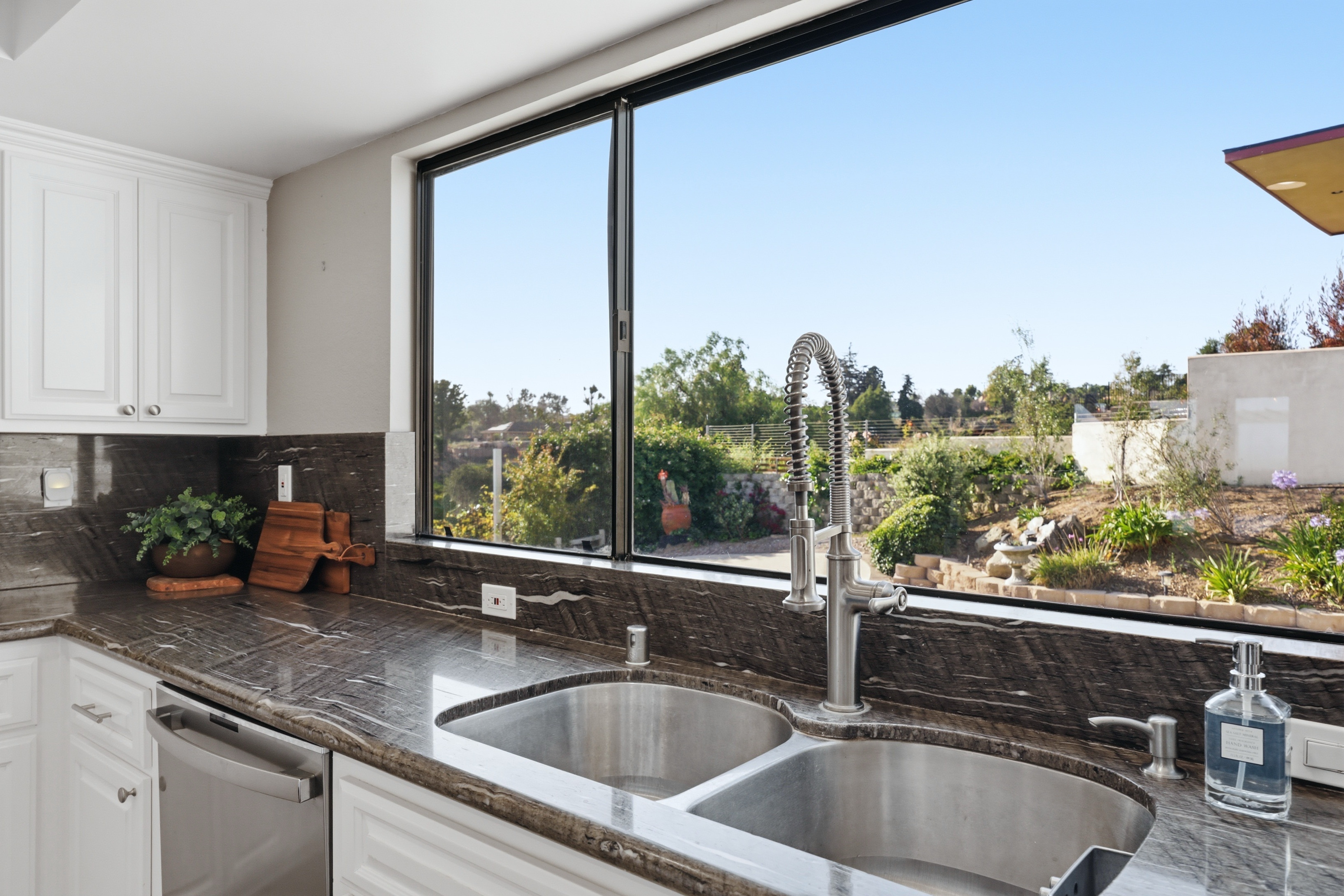  585 Otero Court, Camarillo, CA 93010 - 物件實景
