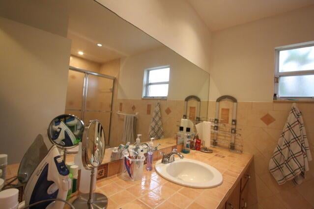 Lake Worth, Florida, 33463, United States, 4 Bedrooms Bedrooms, ,2 BathroomsBathrooms,Residential,For Sale,1928734