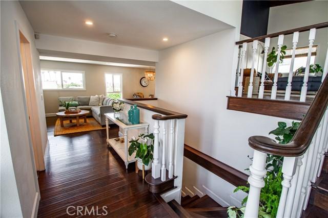 Redondo Beach, California, 90277, United States, 3 Bedrooms Bedrooms, ,2 BathroomsBathrooms,Residential,For Sale,1914316
