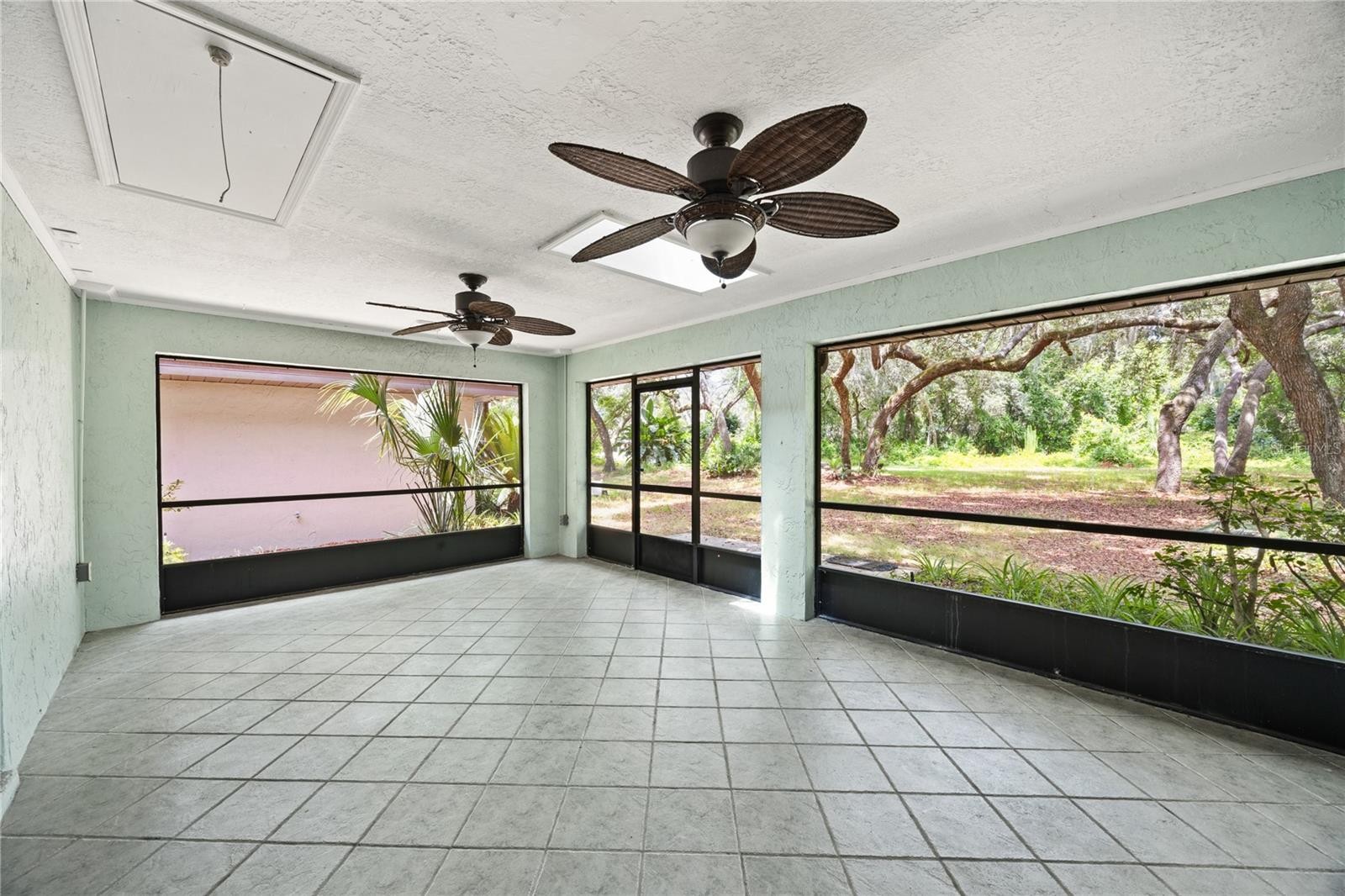 SANFORD, Florida, 32771, United States, 3 Bedrooms Bedrooms, ,2 BathroomsBathrooms,Residential,For Sale,1924466
