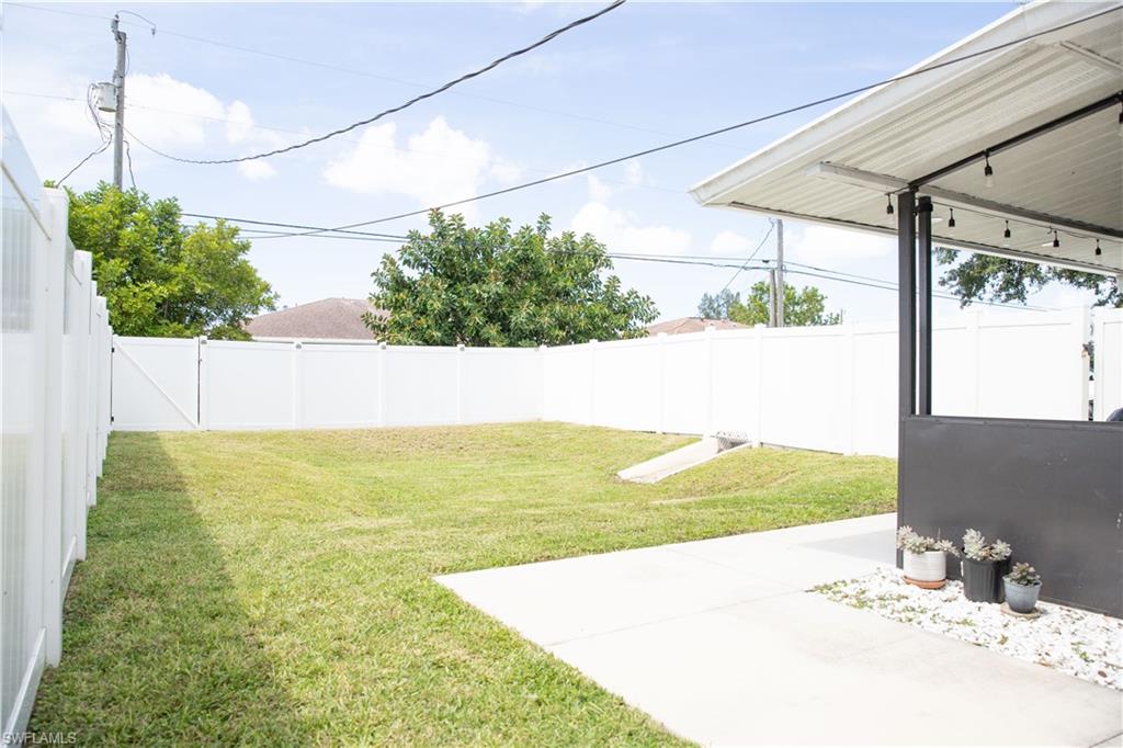 Cape Coral, Florida, 33914, United States, 2 Bedrooms Bedrooms, ,4 BathroomsBathrooms,Residential,For Sale,1994774