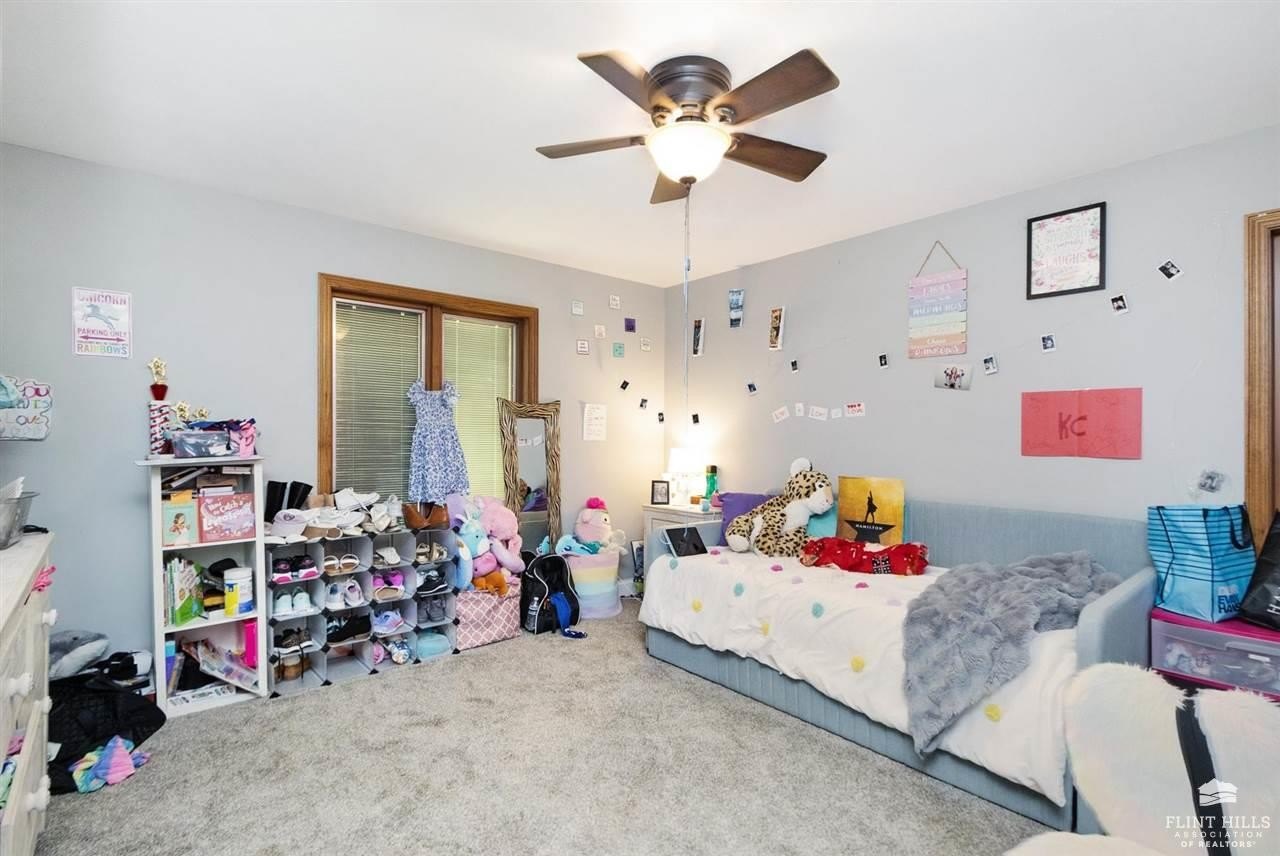 Junction City, Kansas, 66441, United States, 4 Bedrooms Bedrooms, ,4 BathroomsBathrooms,Residential,For Sale,1805372