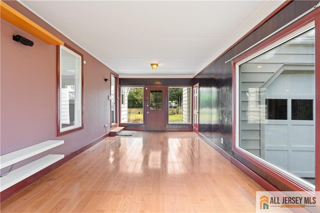 Piscataway, New Jersey, 08854, United States, 3 Bedrooms Bedrooms, ,2 BathroomsBathrooms,Residential,For Sale,1940160