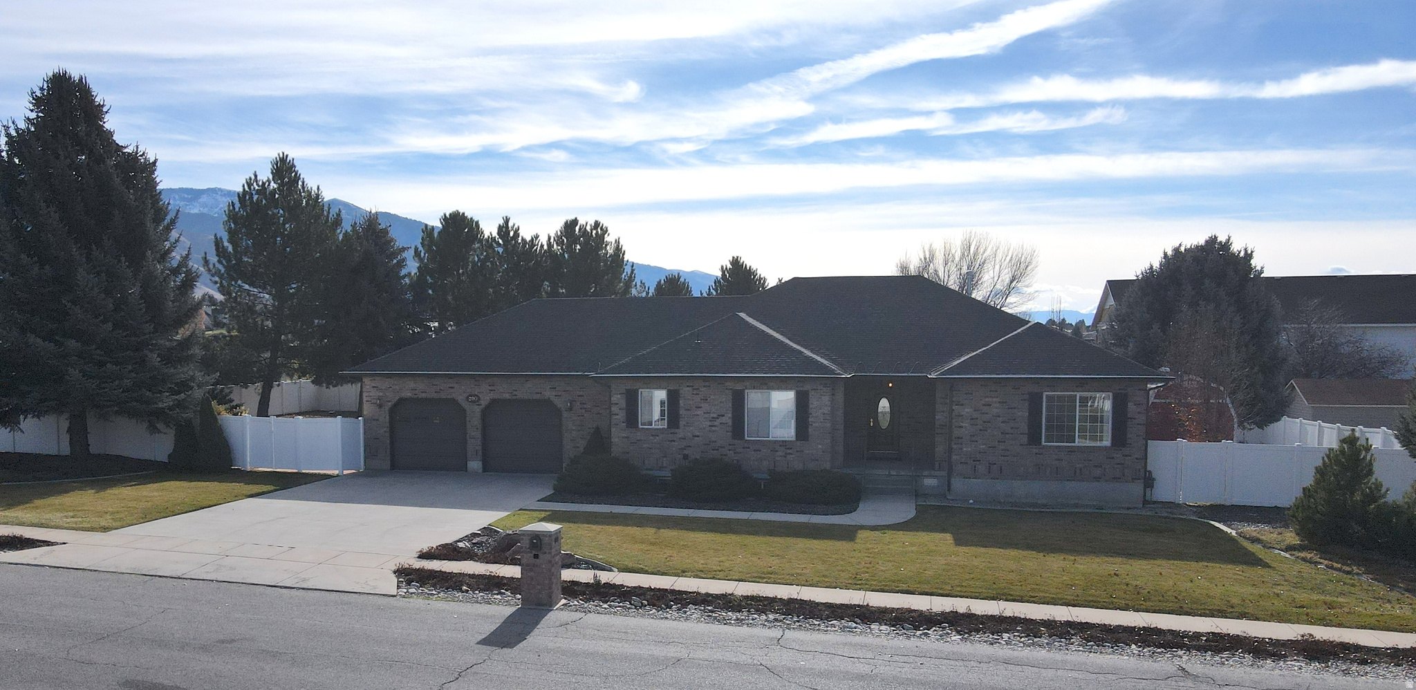 Hyde Park, Utah, 84318, United States, 4 Bedrooms Bedrooms, ,1 BathroomBathrooms,Residential,For Sale,2000142