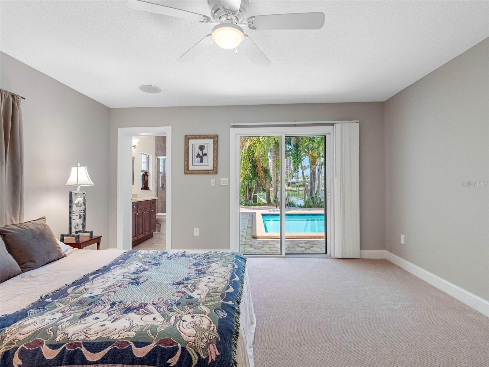 CLEARWATER BEACH, Florida, 33767, United States, 3 Bedrooms Bedrooms, ,3 BathroomsBathrooms,Residential,For Sale,1979132