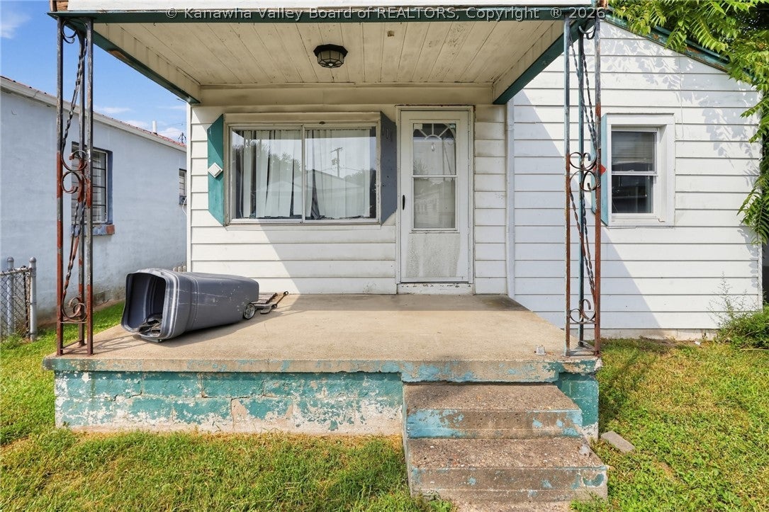 Oak St, Saint Albans, WV 25177 #1