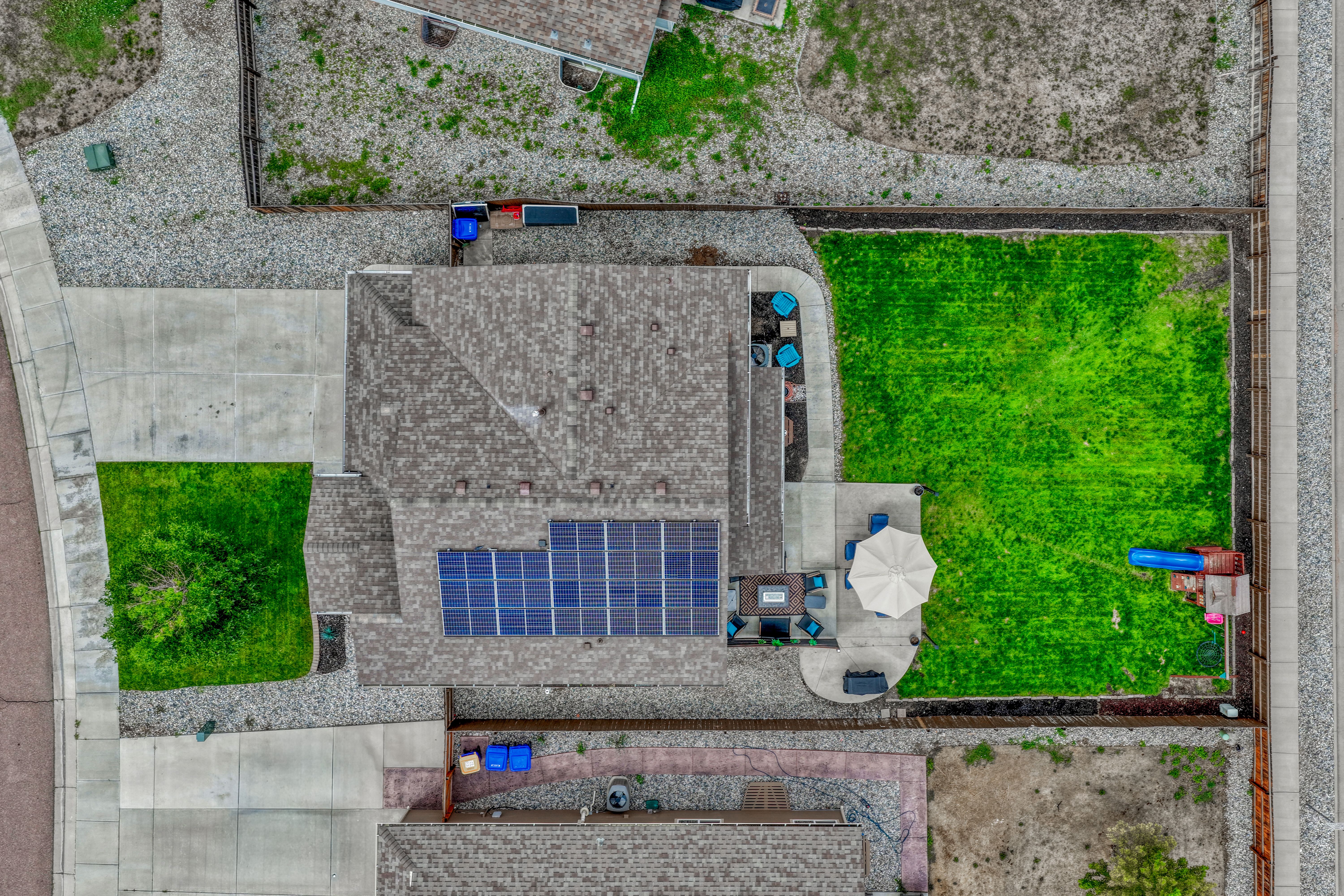  Exceptionally Updated Residence in The Meadows at Lorson Ranch - 物件實景