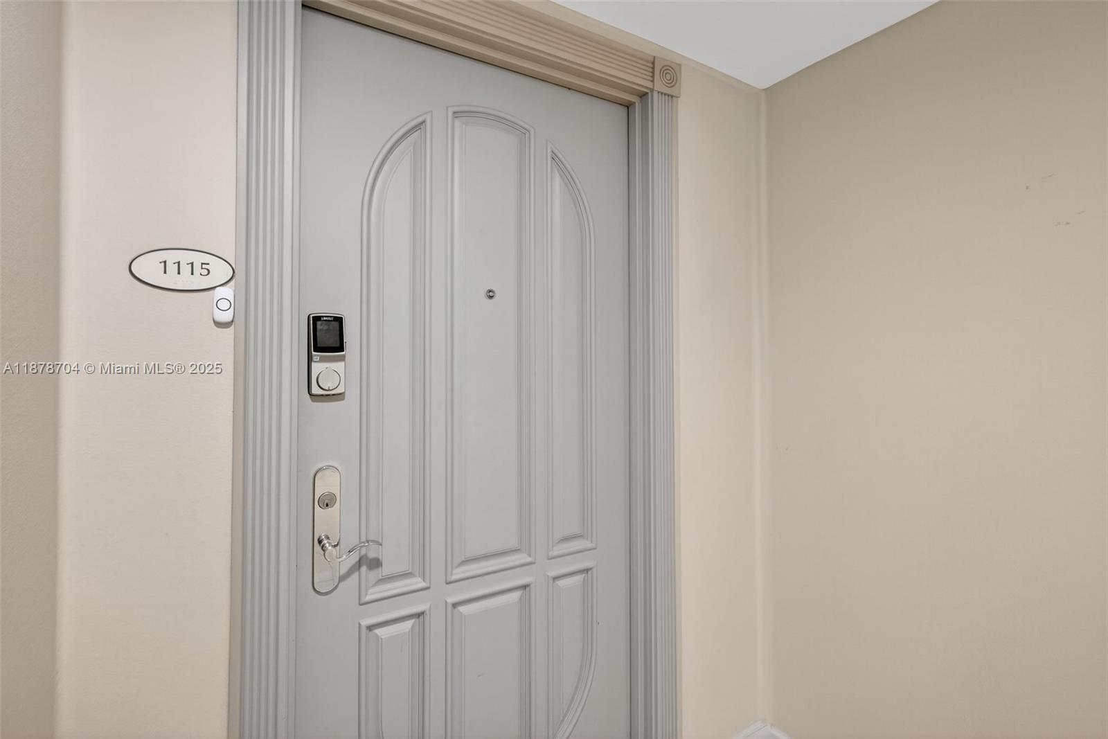 Aventura, Florida, 33180, United States, 2 Bedrooms Bedrooms, ,3 BathroomsBathrooms,Residential,For Sale,1947982