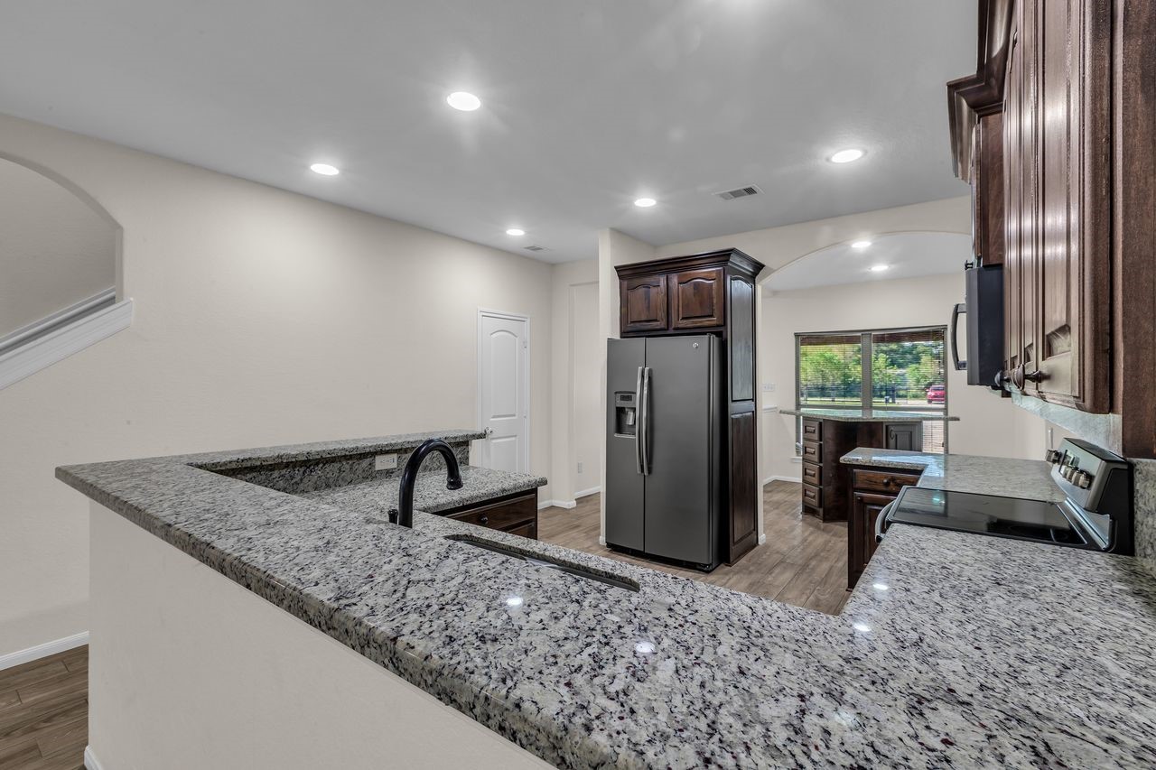 Porter, Tennessee, 77365, United States, 6 Bedrooms Bedrooms, ,4 BathroomsBathrooms,Residential,For Sale,1970156