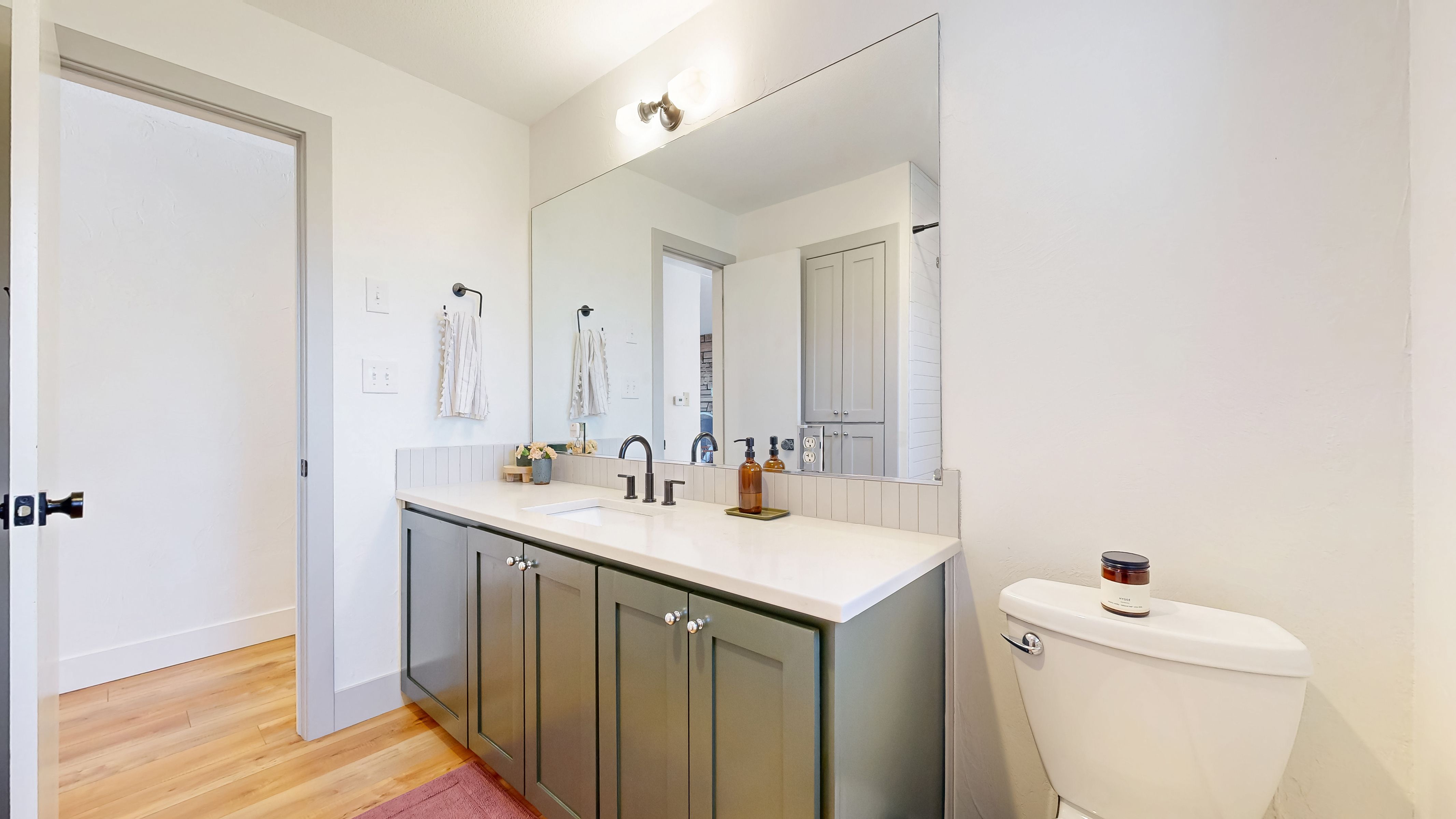  Mid Mod Perfection in Loveland - 物件實景