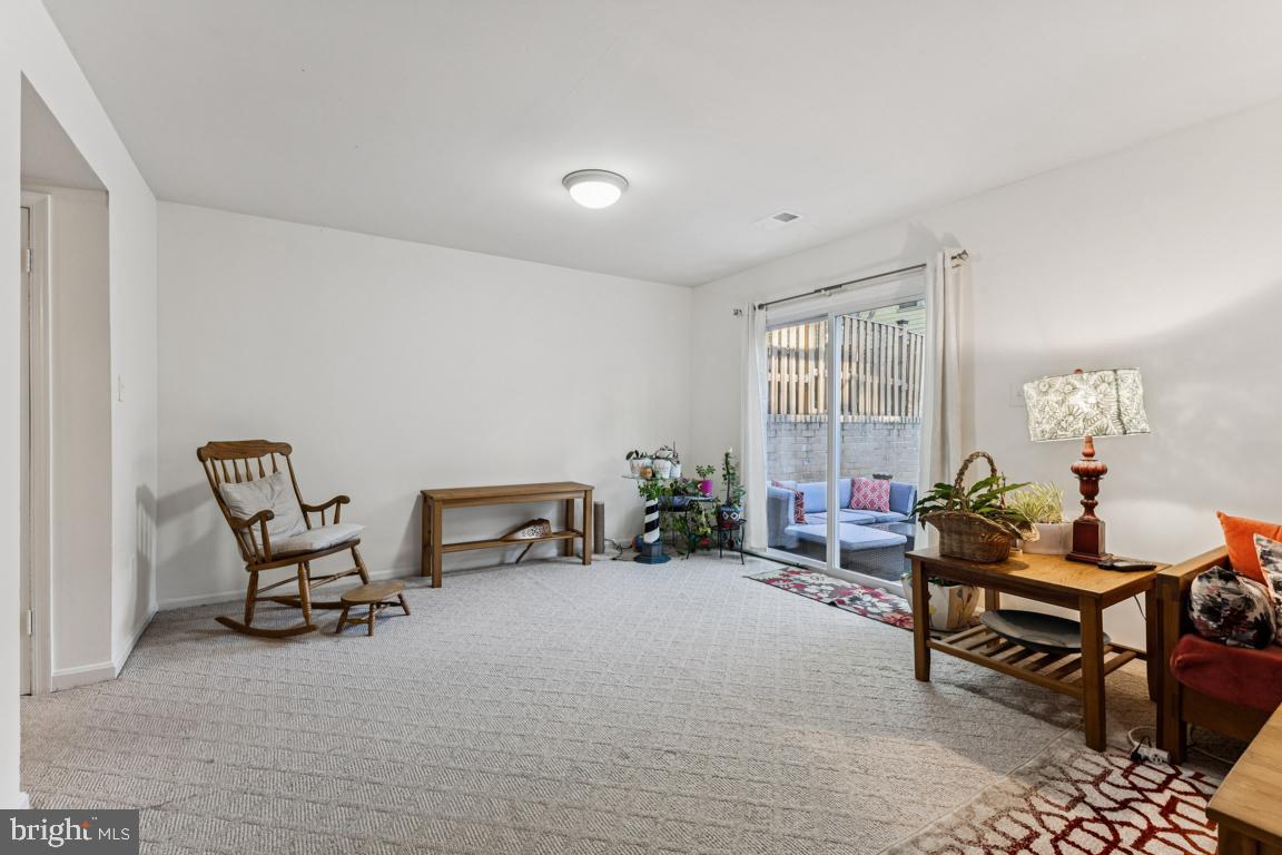 Fairfax, Virginia, 22032, United States, 3 Bedrooms Bedrooms, ,4 BathroomsBathrooms,Residential,For Sale,1980296