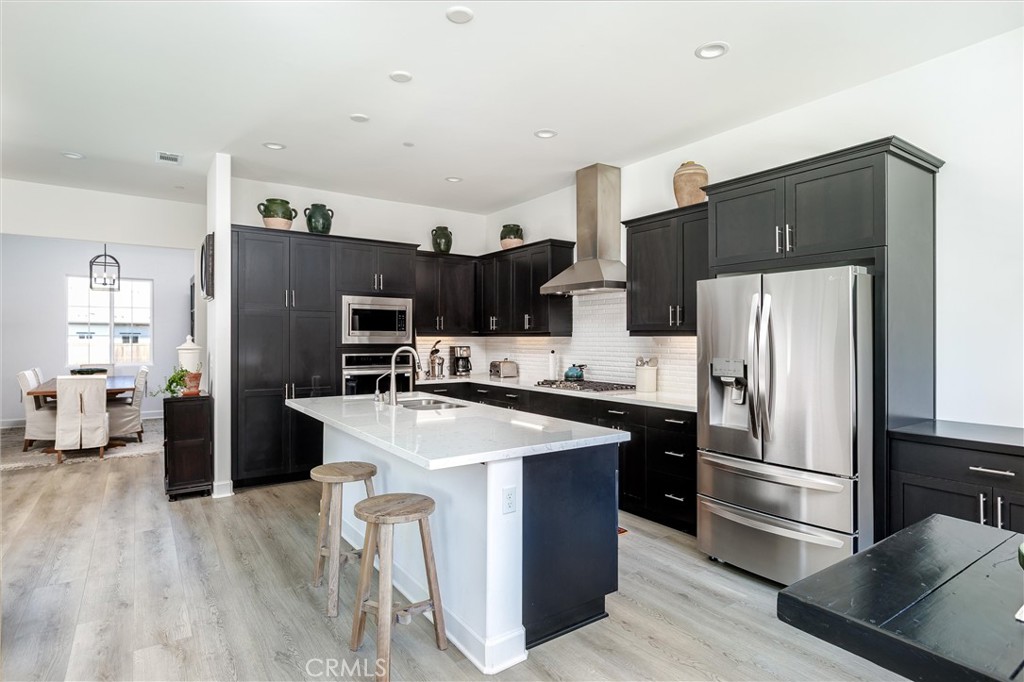 Santa Maria, California, 93455, United States, 4 Bedrooms Bedrooms, ,4 BathroomsBathrooms,Residential,For Sale,1974422