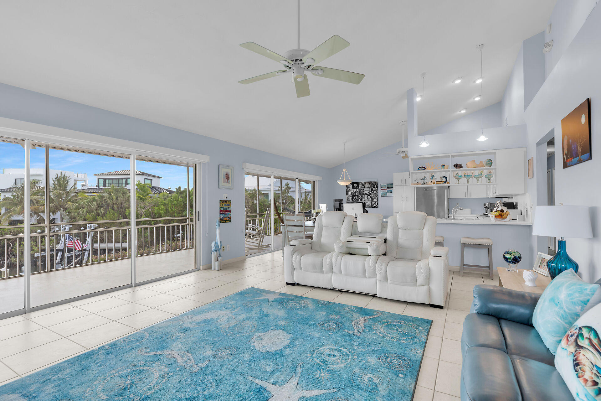 MARATHON, Florida, 33050, United States, 3 Bedrooms Bedrooms, ,2 BathroomsBathrooms,Residential,For Sale,2002078