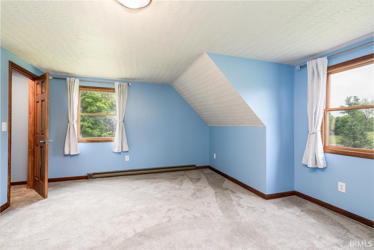 Churubusco, Indiana, 46723, United States, 4 Bedrooms Bedrooms, ,3 BathroomsBathrooms,Residential,For Sale,1977789