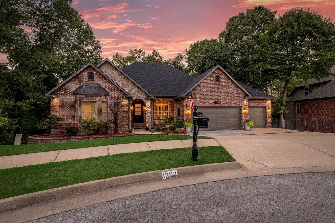 Fairwinds Dr, Bentonville, AR 72712