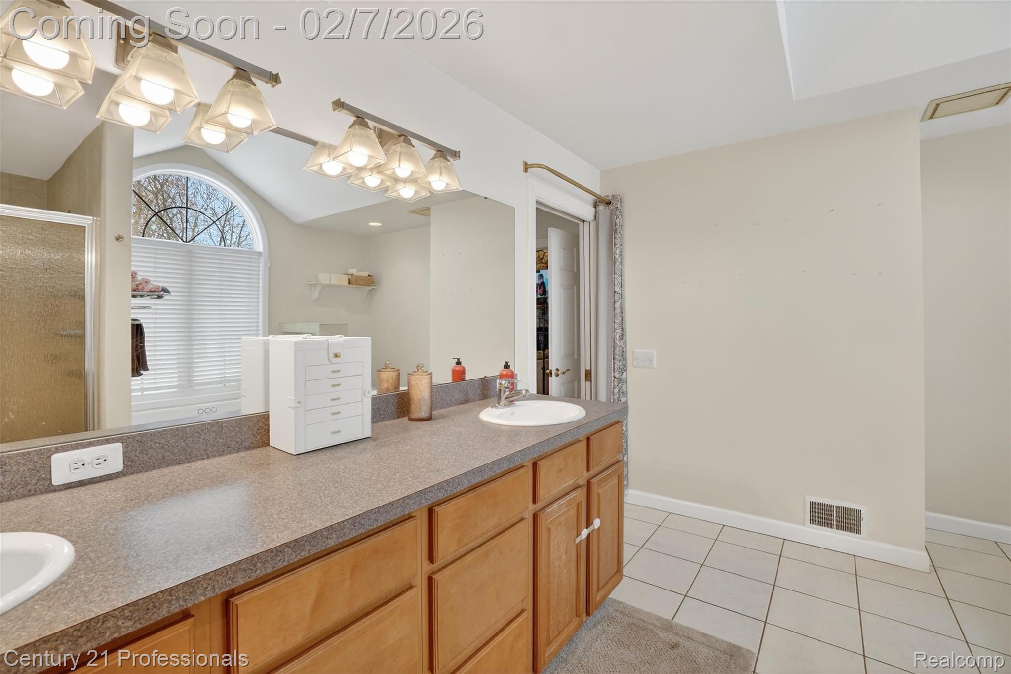 NewHudson, Michigan, 48165, United States, 3 Bedrooms Bedrooms, ,2 BathroomsBathrooms,Residential,For Sale,2014527