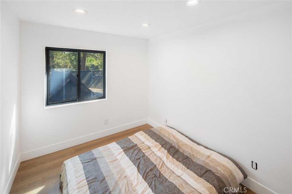 Big Bear Lake, California, 92315, United States, 3 Bedrooms Bedrooms, ,2 BathroomsBathrooms,Residential,For Sale,1896398