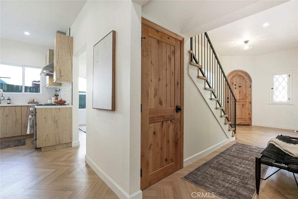 Los Angeles, California, 90027, United States, 4 Bedrooms Bedrooms, ,3 BathroomsBathrooms,Residential,For Sale,1942315