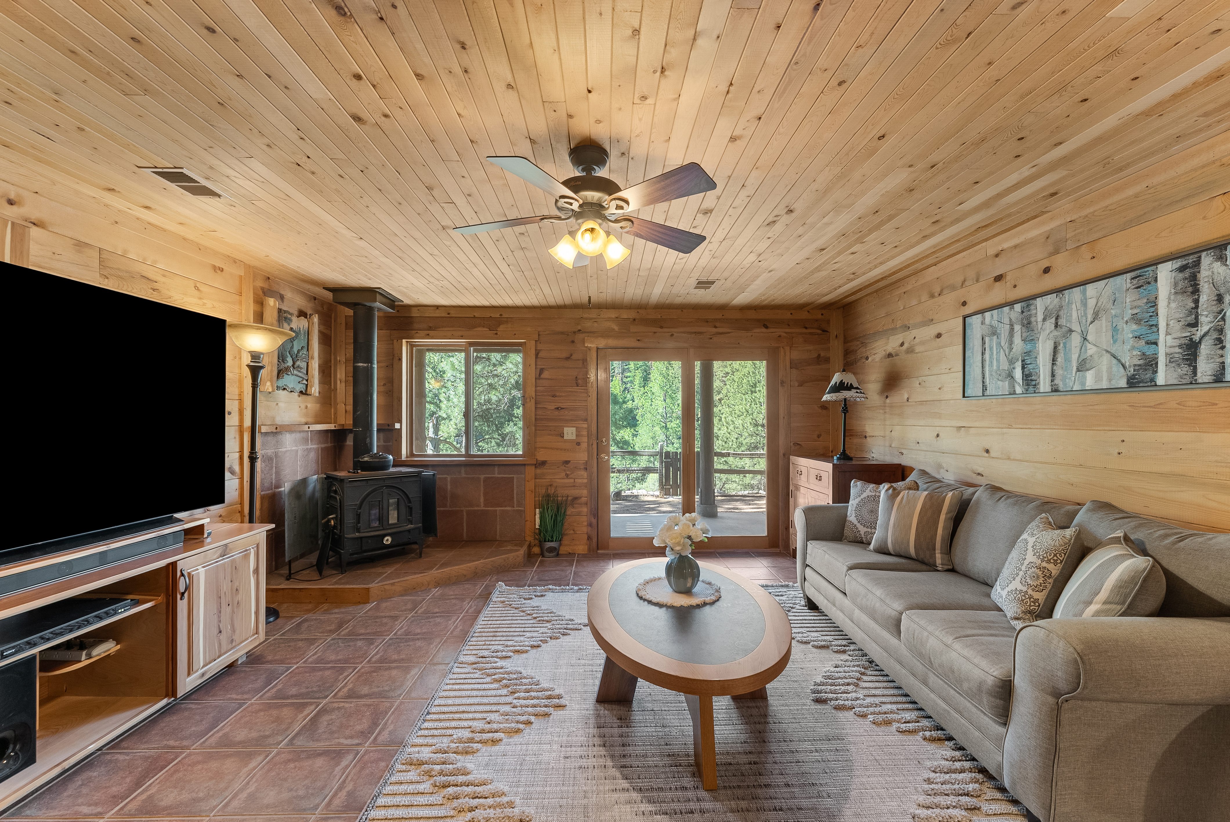  ?The River House? Is A Sanctuary Among The Pines - 物件實景