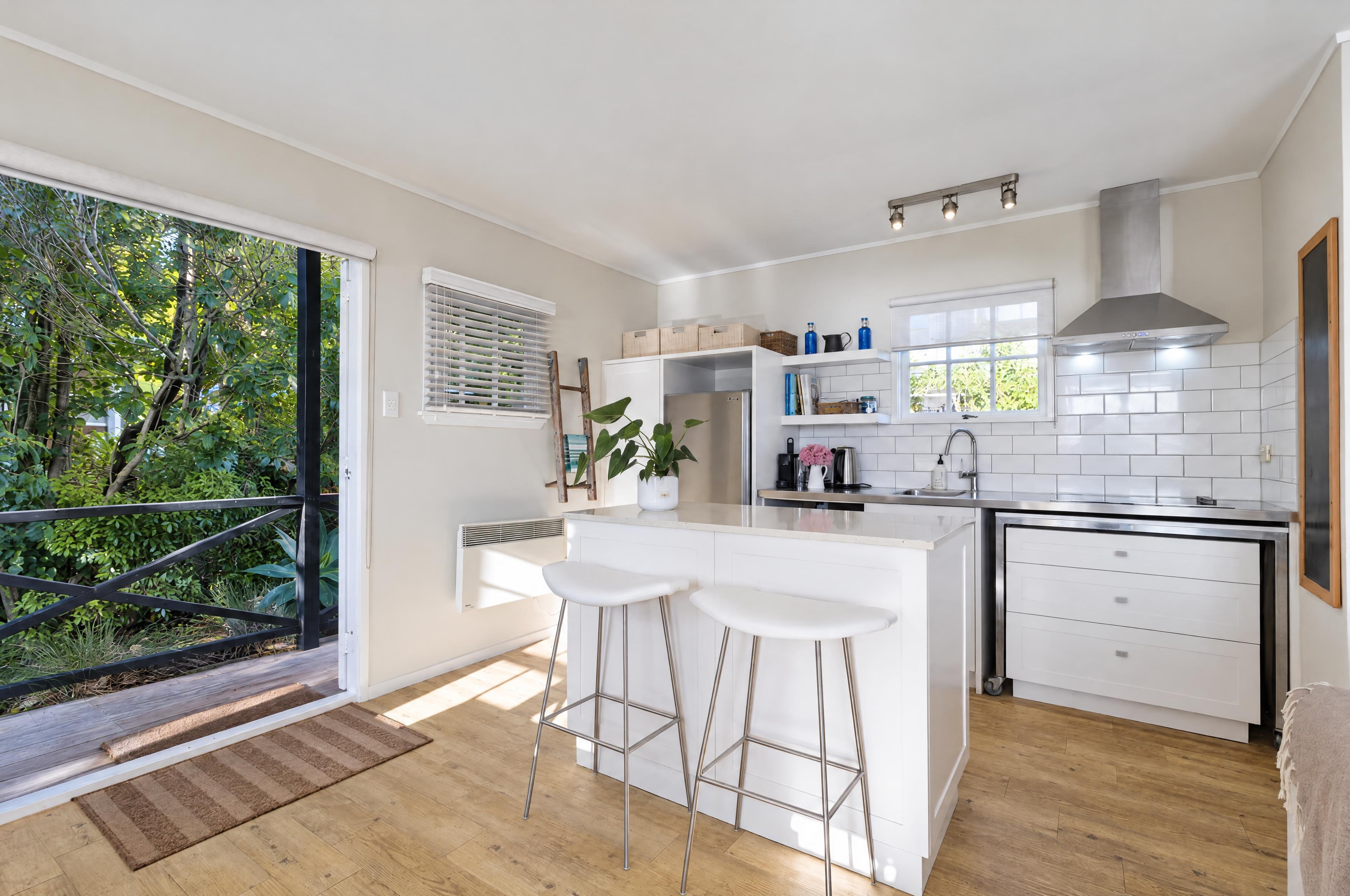  70 Burrell Road, Oneroa, Waiheke Island - 物件實景