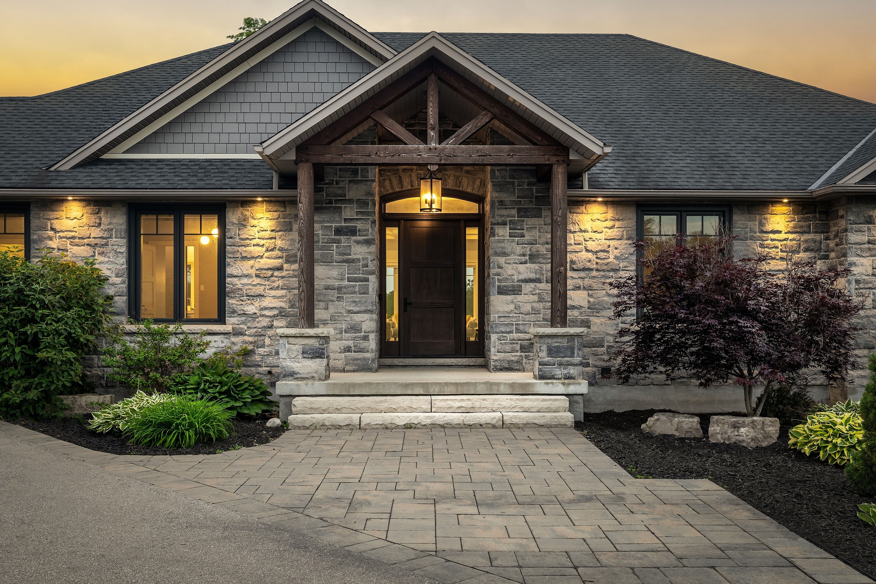  Executive Stone Bungalow - 物件實景