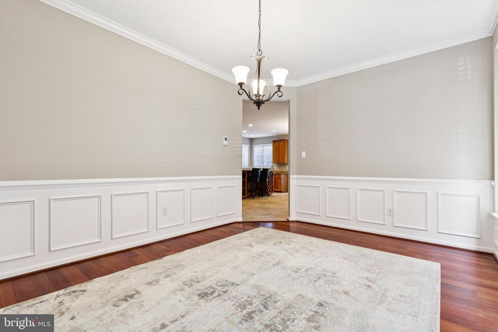 Aldie, Virginia, 20105, United States, 4 Bedrooms Bedrooms, ,4 BathroomsBathrooms,Residential,For Sale,1904270