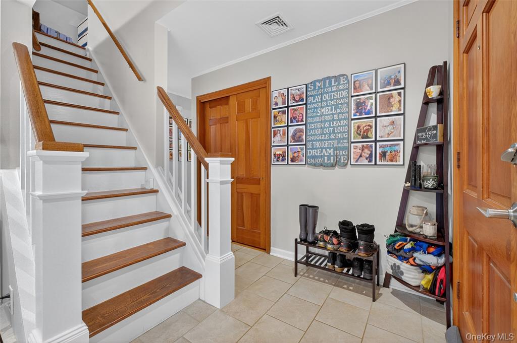 Poughkeepsie, New York, 12603, United States, 3 Bedrooms Bedrooms, ,2 BathroomsBathrooms,Residential,For Sale,1980252