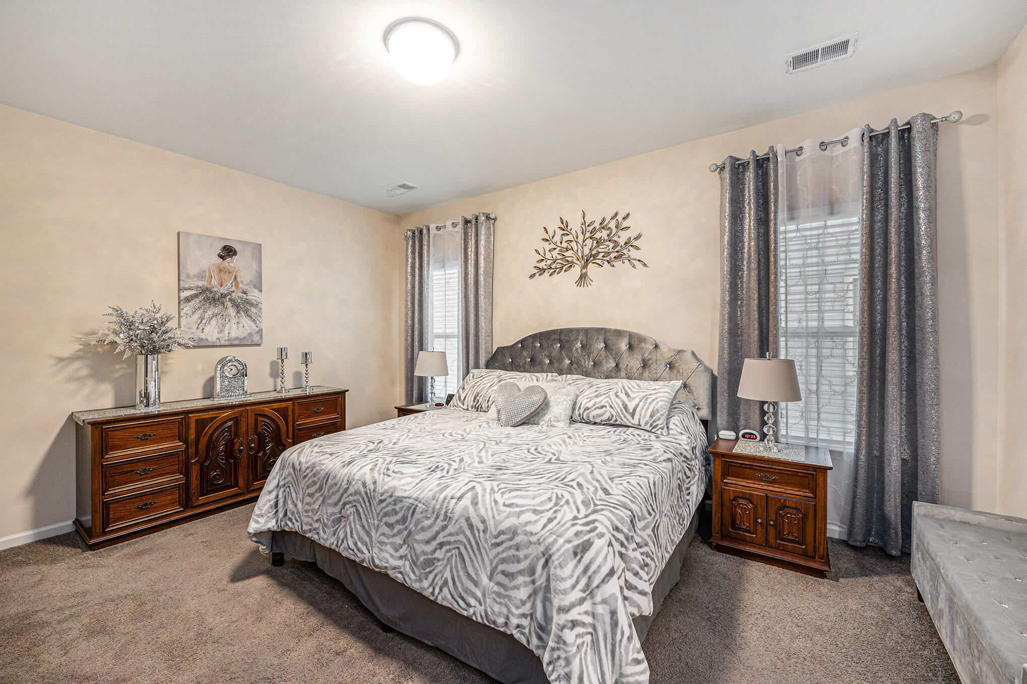 Summerville, South Carolina, 29486, United States, 4 Bedrooms Bedrooms, ,3 BathroomsBathrooms,Residential,For Sale,1882681