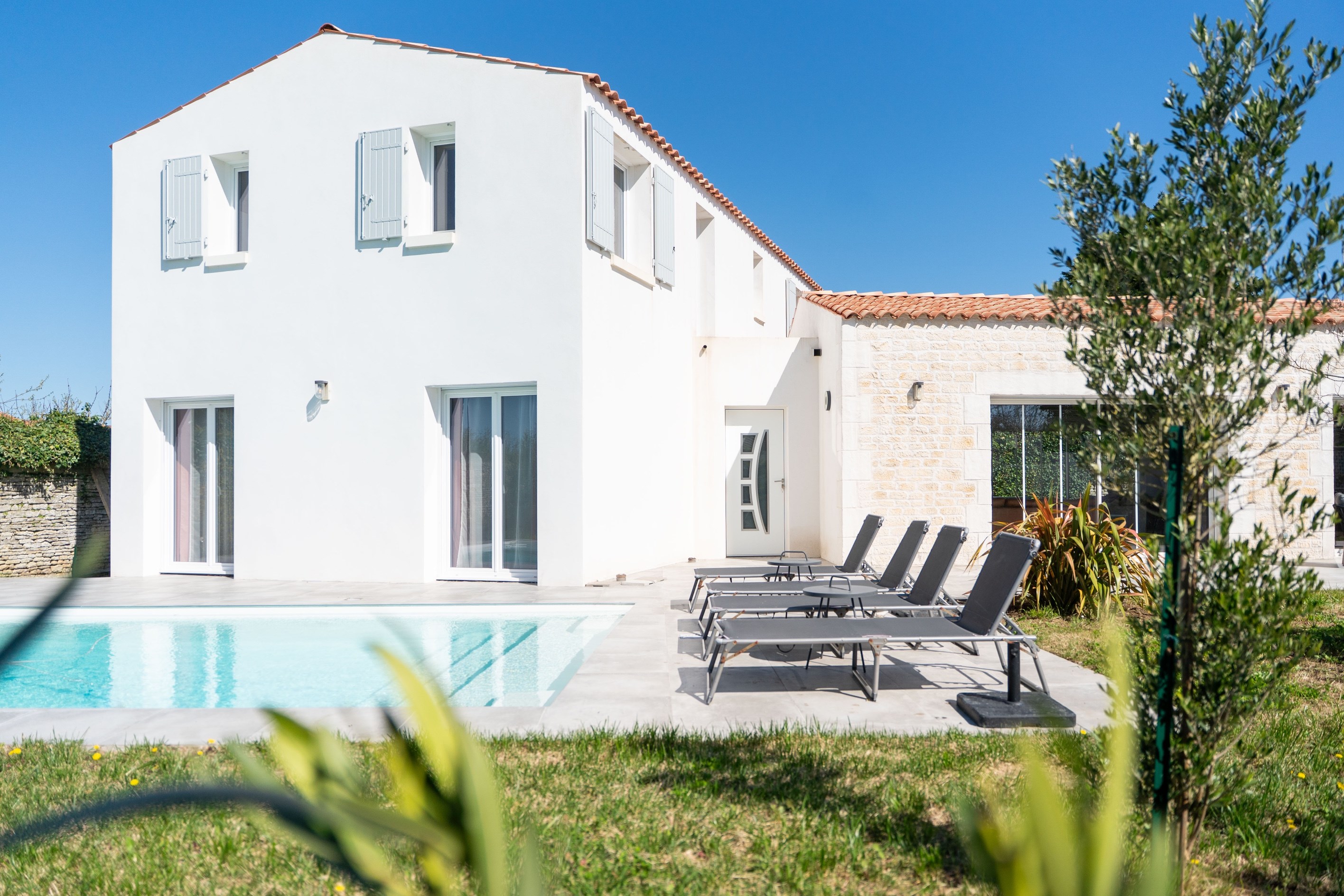  Family home with swimming pool and independent studio - 物件實景