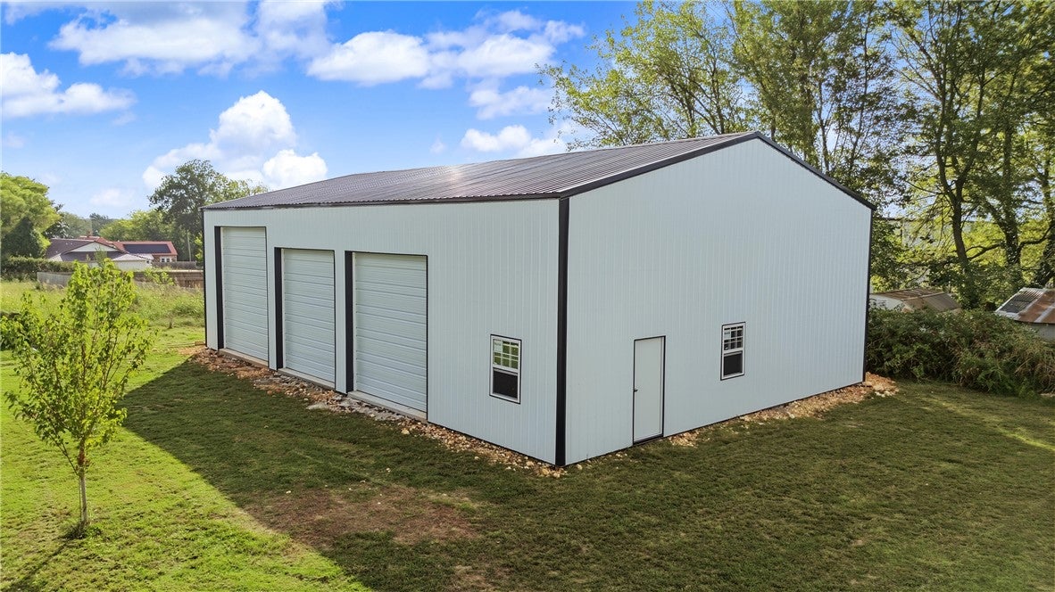 West Ave, Lincoln, AR 72744 #1