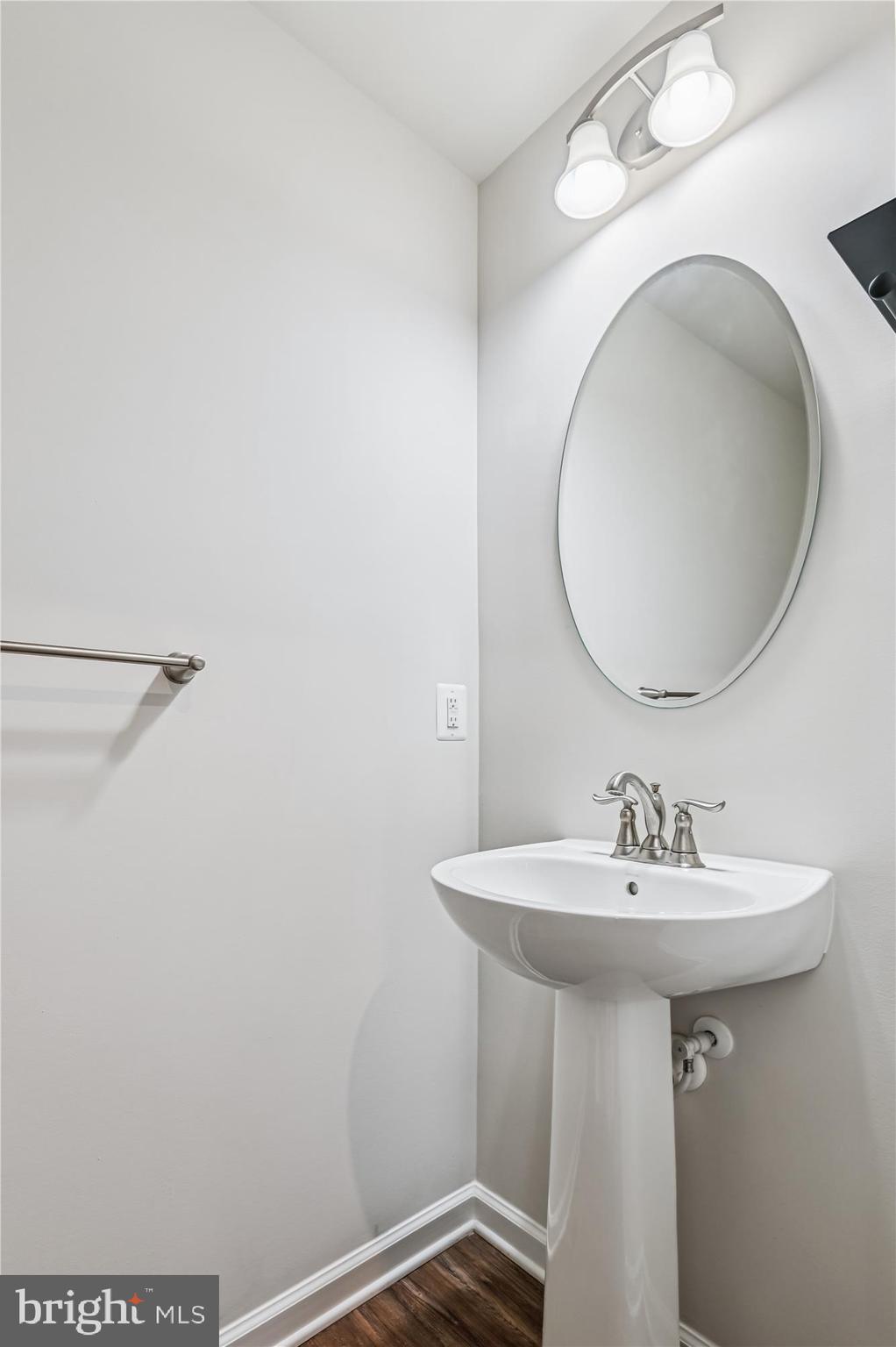 Glen Burnie, Maryland, 21060, United States, 4 Bedrooms Bedrooms, ,4 BathroomsBathrooms,Residential,For Sale,2010284