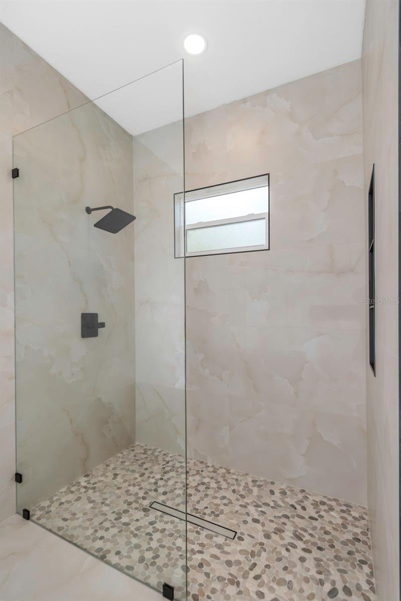 ST PETERSBURG, Florida, 33714, United States, 4 Bedrooms Bedrooms, ,3 BathroomsBathrooms,Residential,For Sale,2022051
