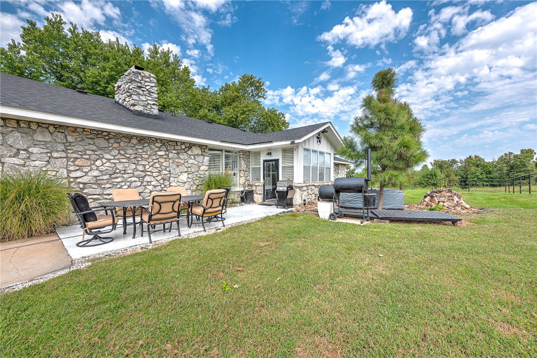 Bentonville, Arkansas, 72713, United States, 4 Bedrooms Bedrooms, ,2 BathroomsBathrooms,Residential,For Sale,1947992