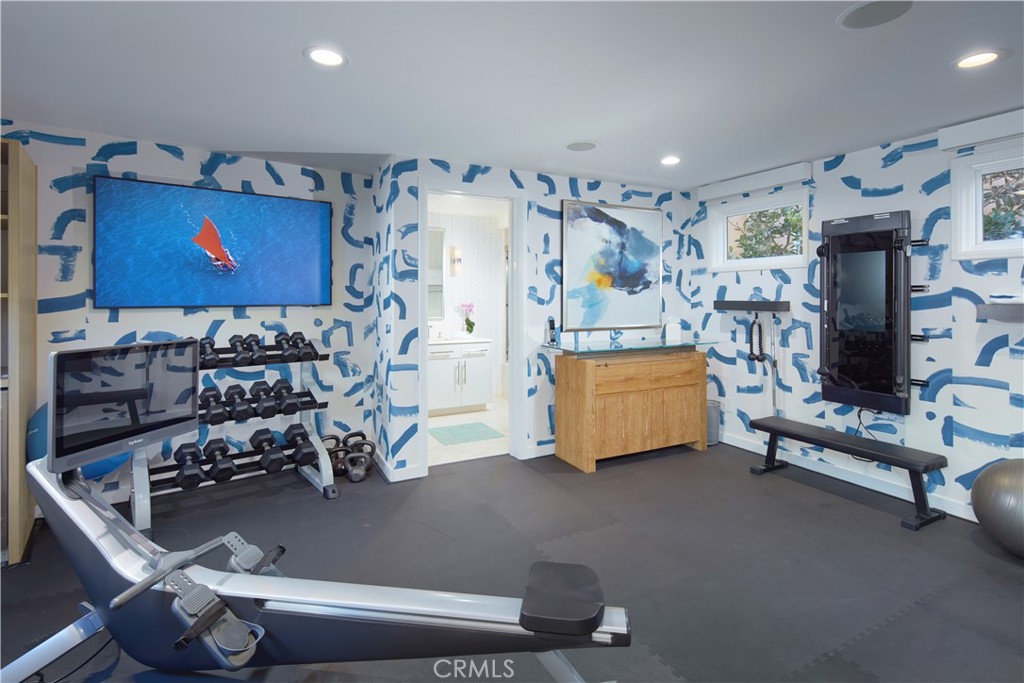 Newport Beach, California, 92661, United States, 7 Bedrooms Bedrooms, ,11 BathroomsBathrooms,Residential,For Sale,1877101