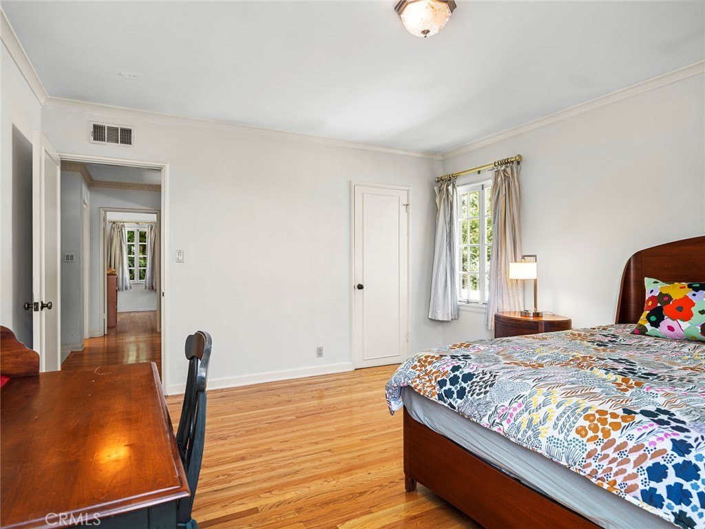 Glendale, California, 91207, United States, 4 Bedrooms Bedrooms, ,3 BathroomsBathrooms,Residential,For Sale,1910492