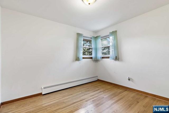 Clifton, New Jersey, 07013, United States, 3 Bedrooms Bedrooms, ,1 BathroomBathrooms,Residential,For Sale,1927701