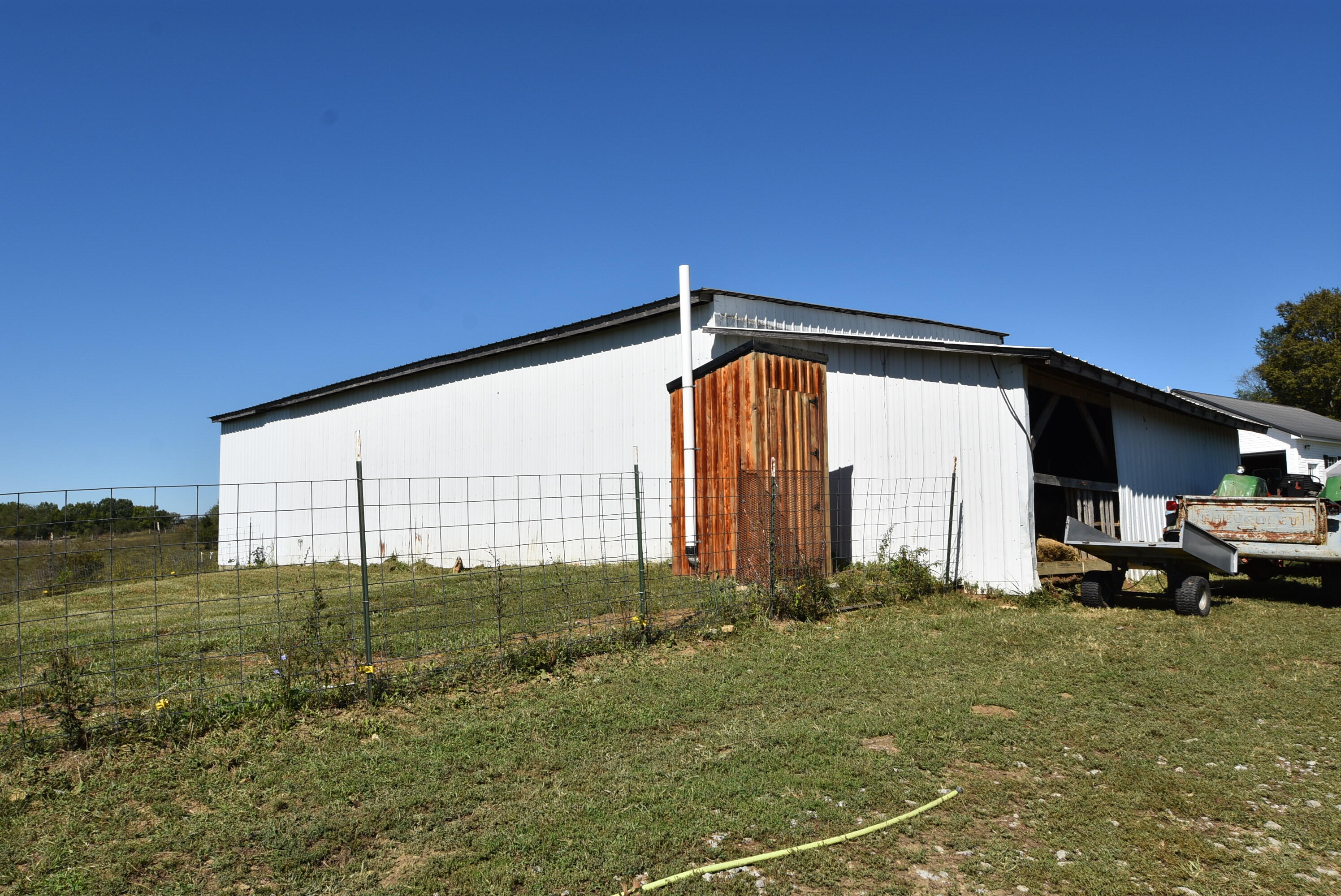 Willisburg, Kentucky, 40078, United States, 4 Bedrooms Bedrooms, ,1 BathroomBathrooms,Residential,For Sale,1962831