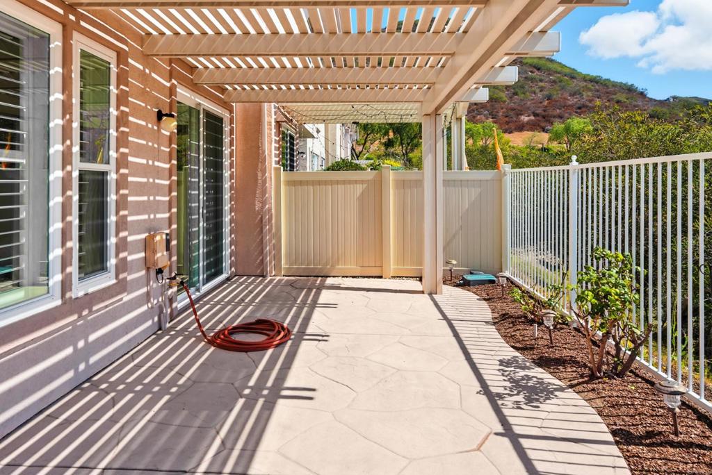 San Diego, California, 92128, United States, 2 Bedrooms Bedrooms, ,3 BathroomsBathrooms,Residential,For Sale,1920017