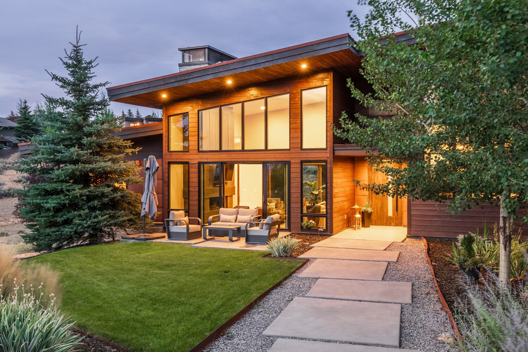 Contemporary Promontory Home with Exceptional Indoor-Outdoor Living - 物件實景