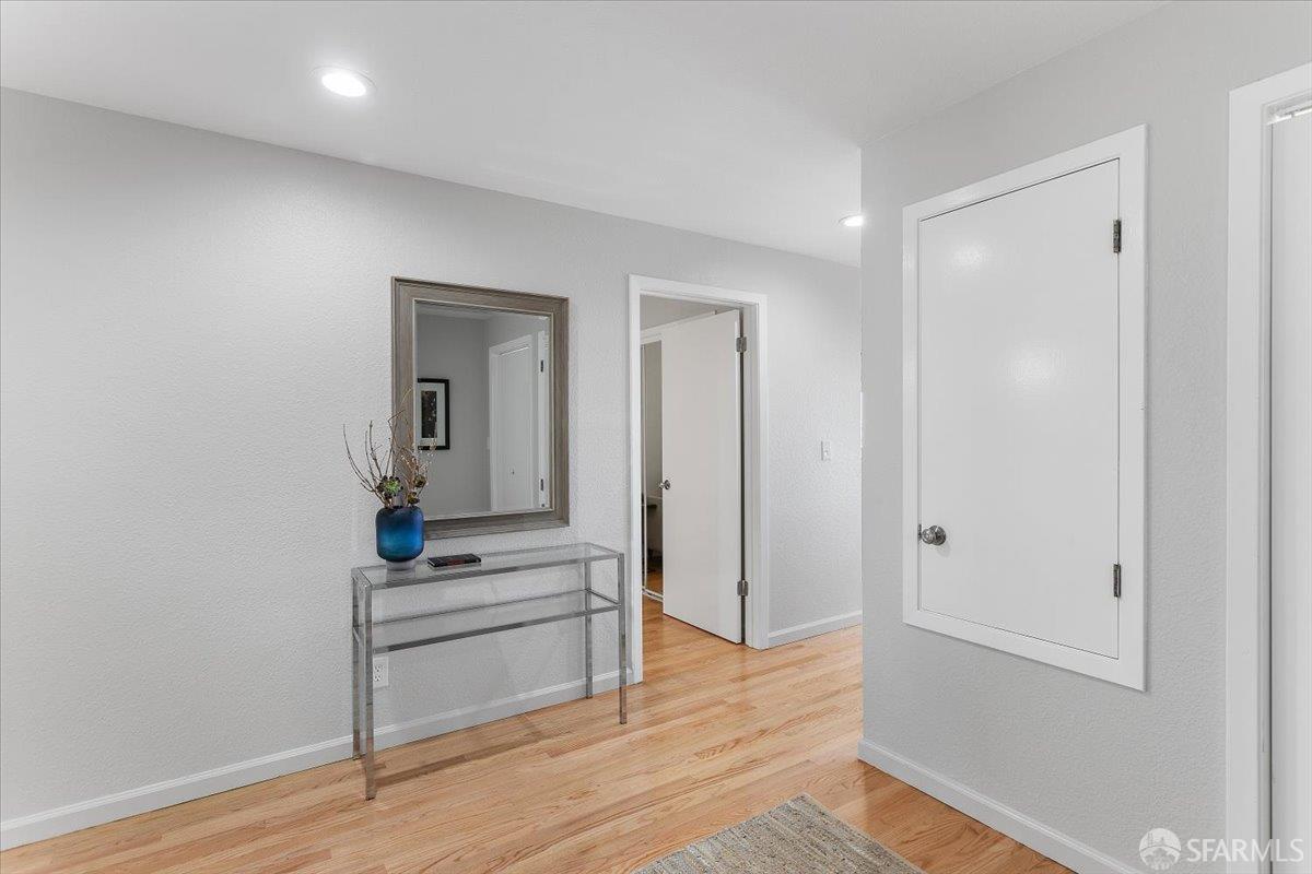 San Francisco, California, 94124, United States, 3 Bedrooms Bedrooms, ,2 BathroomsBathrooms,Residential,For Sale,2001801