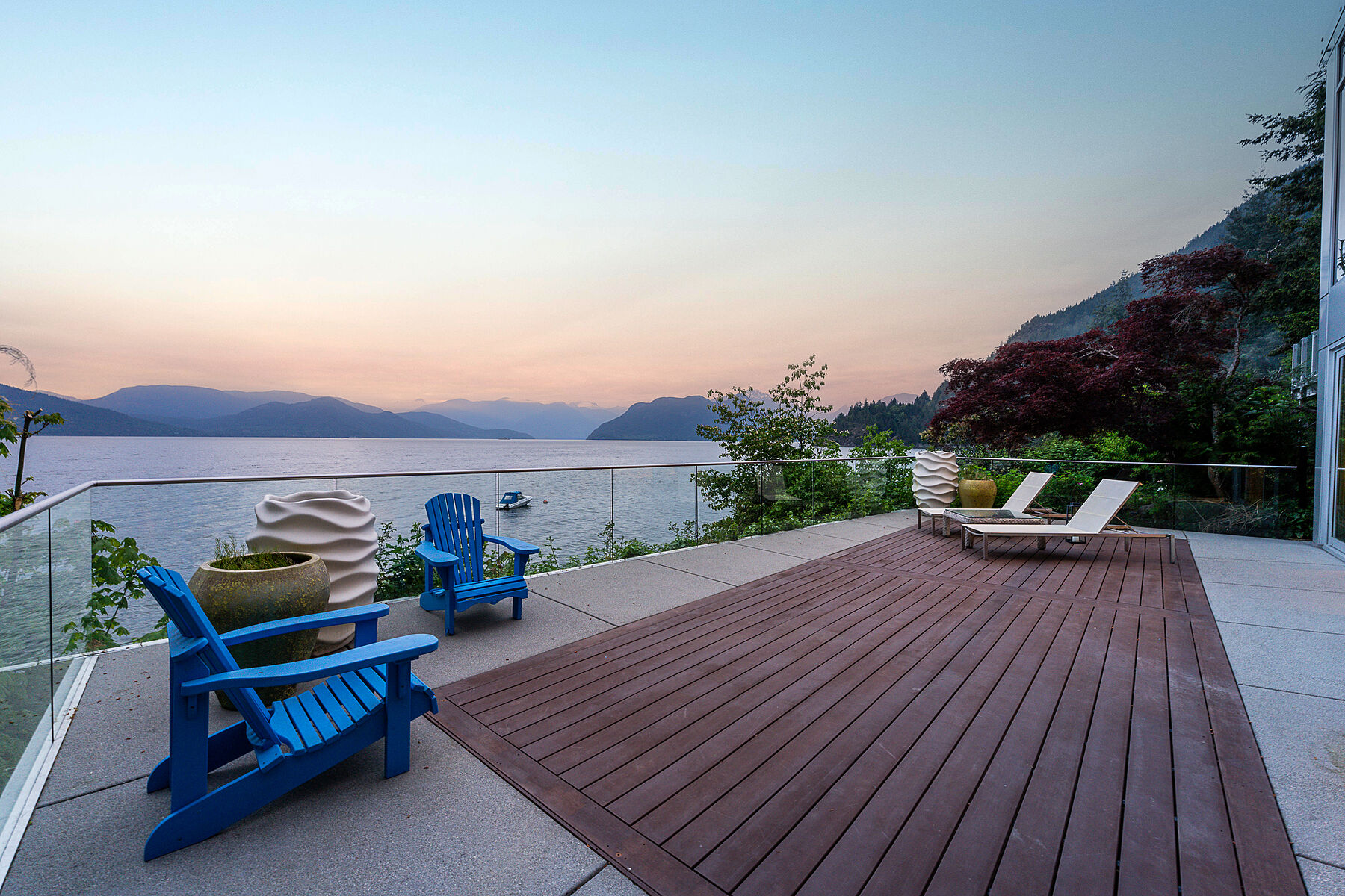  Amazing Waterfront Property - 物件實景