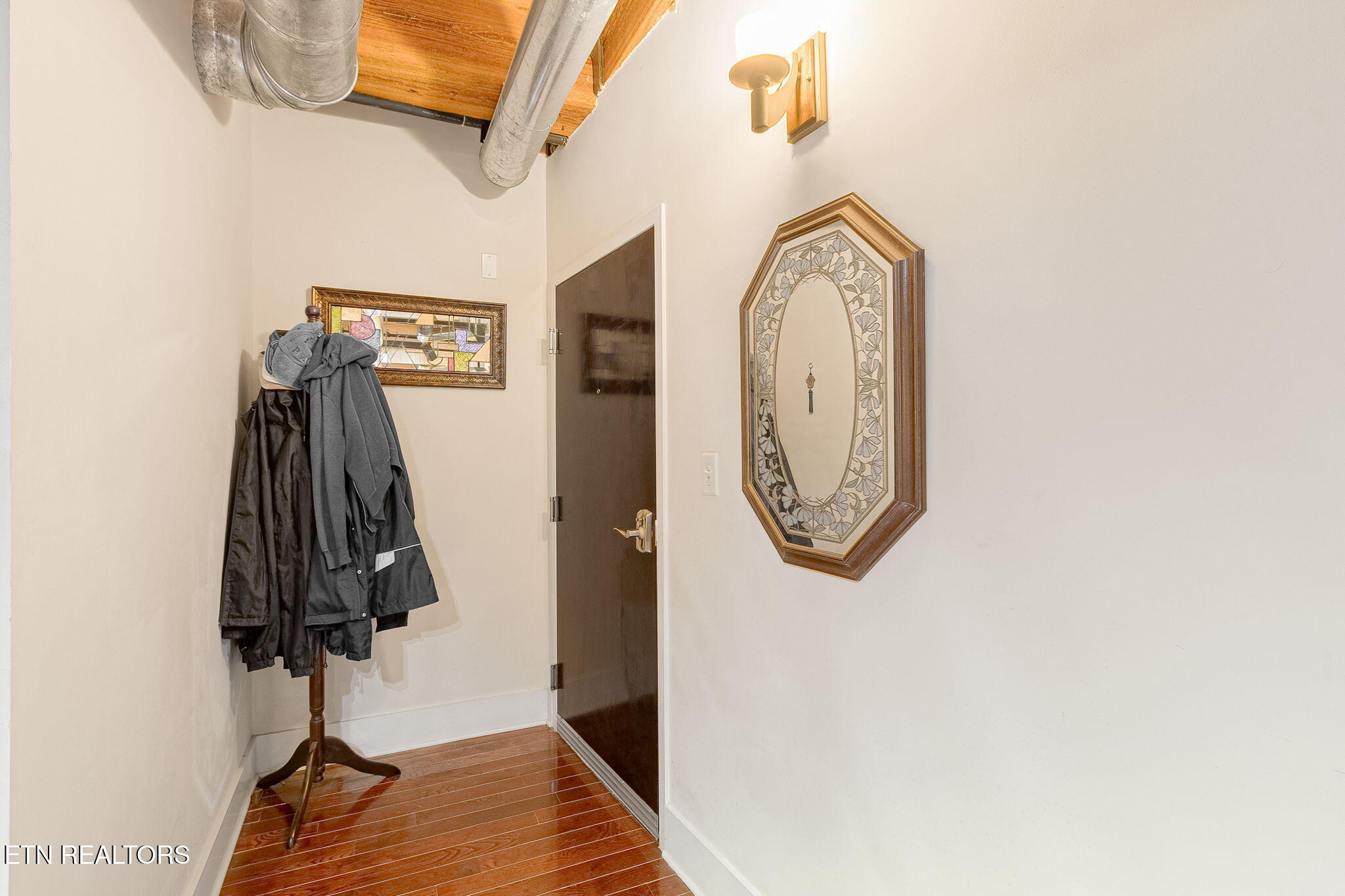 Knoxville, Tennessee, 37916, United States, 1 Bedroom Bedrooms, ,1 BathroomBathrooms,Residential,For Sale,1995398