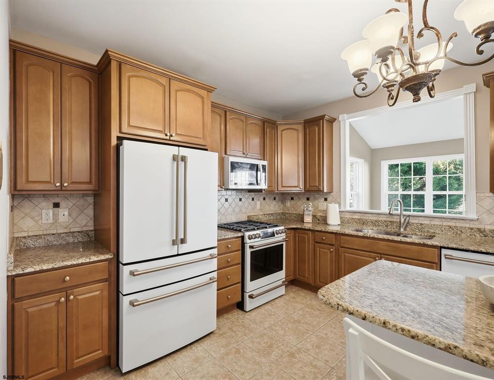 Egg Harbor Township, New Jersey, 08234, United States, 4 Bedrooms Bedrooms, ,3 BathroomsBathrooms,Residential,For Sale,2005825