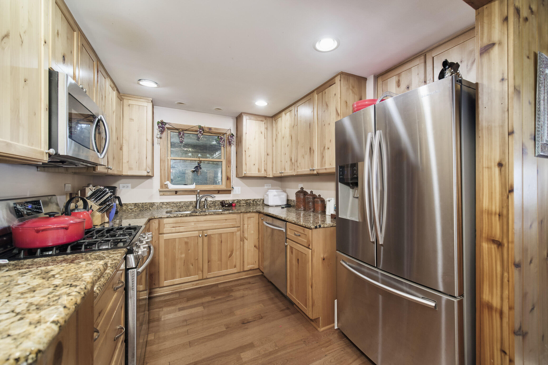 Onekama, Michigan, 49675, United States, 3 Bedrooms Bedrooms, ,3 BathroomsBathrooms,Residential,For Sale,1914171